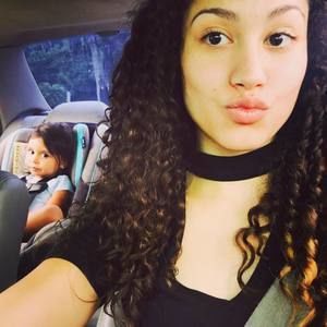 Meet your Posher, Karina